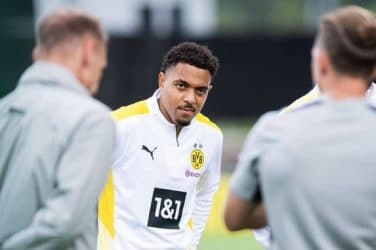 Donyell Malen trains with Borussia