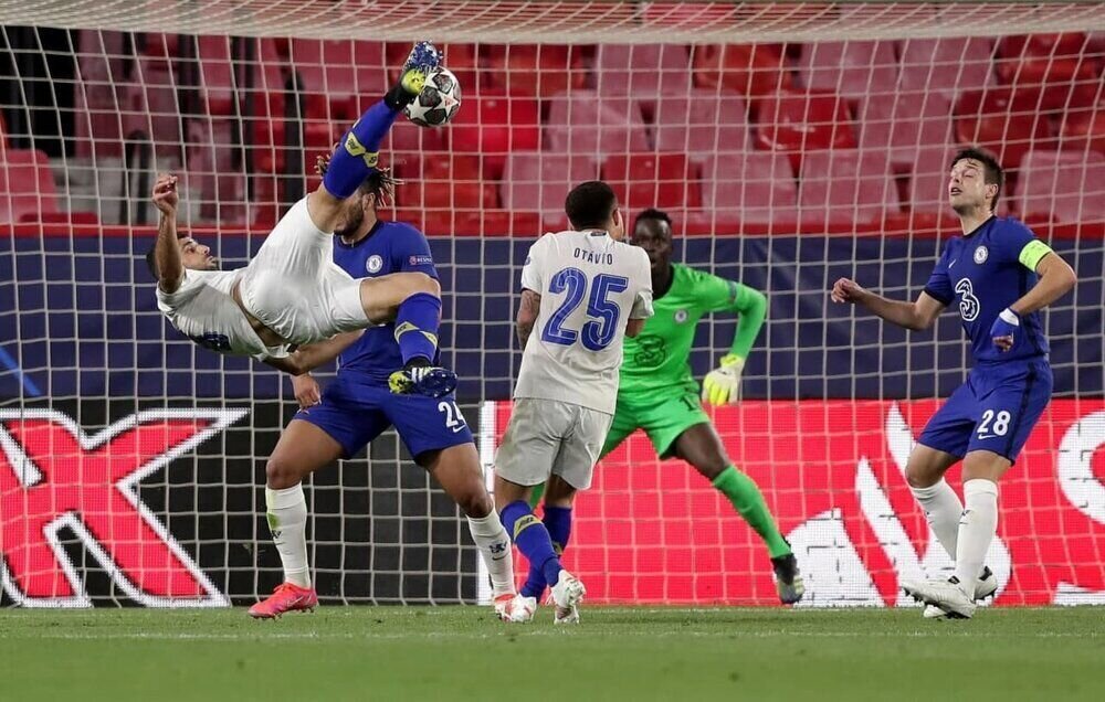 Mehdi Taremi bicycle kick for Porto against Chelsea