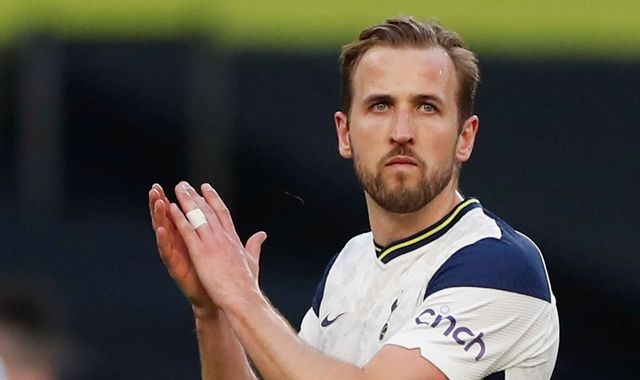 Harry Kane fails to report for Spurs training